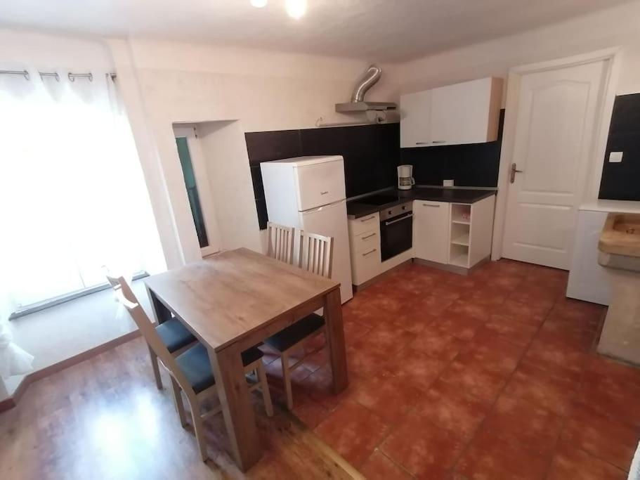 Apartment In Laurana Esterno foto